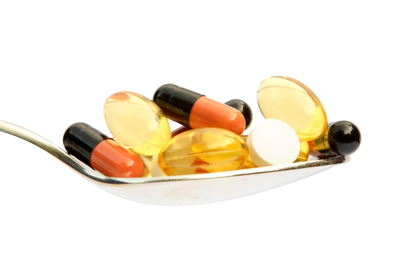 oral supplementation with carotenoids and a combination of carotenoids and vitamin E